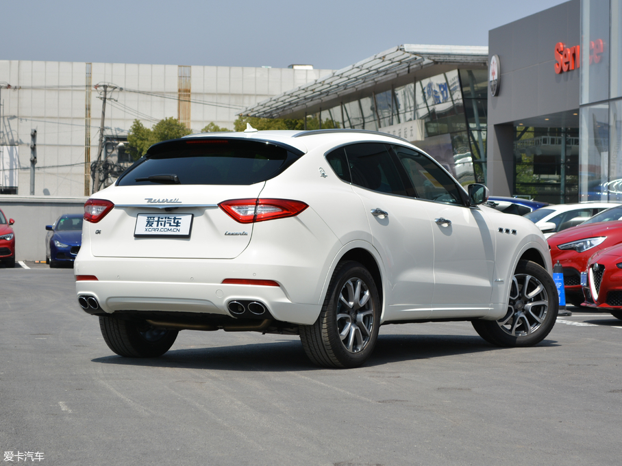 2018Levante 3.0T 350Hp A၆