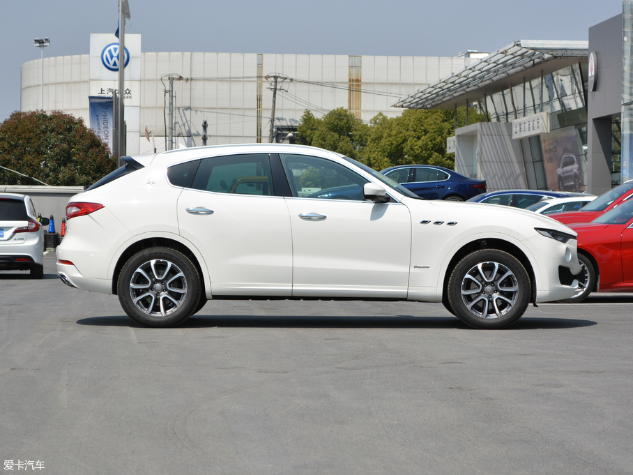 2018Levante 3.0T 350Hp A၆