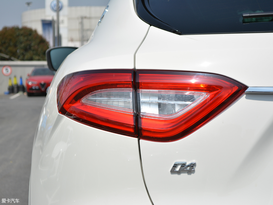 2018Levante 3.0T 350Hp A၆