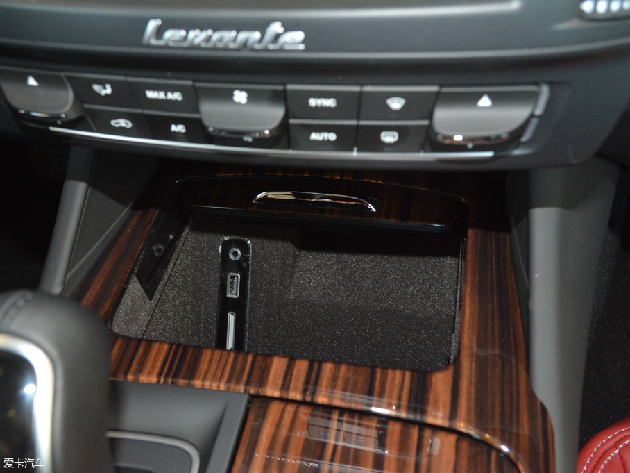 2018Levante 3.0T 350Hp A၆