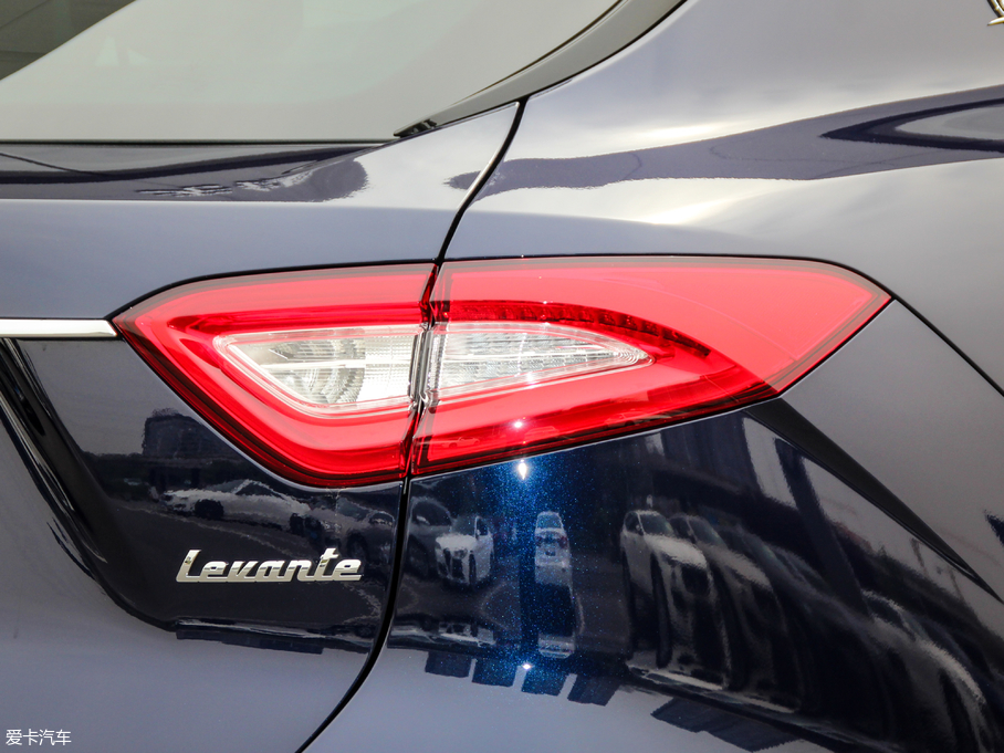 2018Levante 3.0T 430Hp A၆