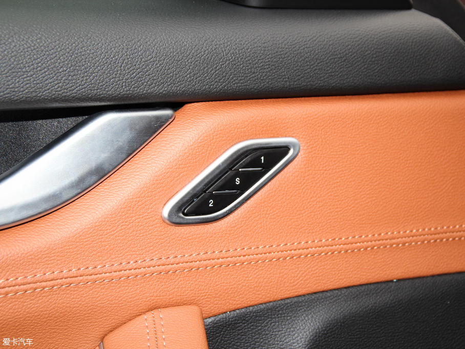 2018Levante 3.0T 430Hp A၆