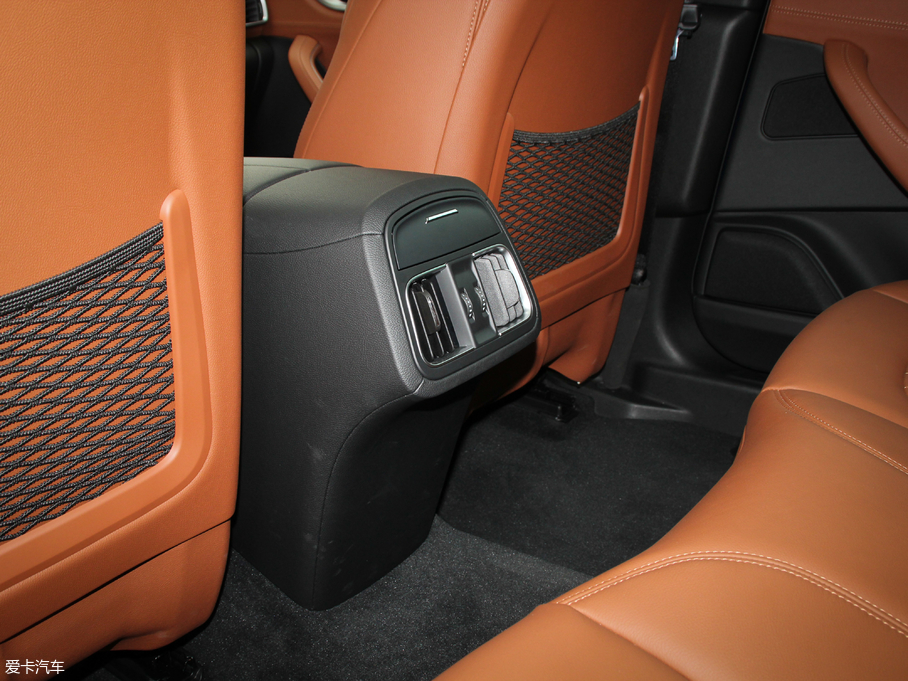 2018Levante 3.0T 430Hp A၆