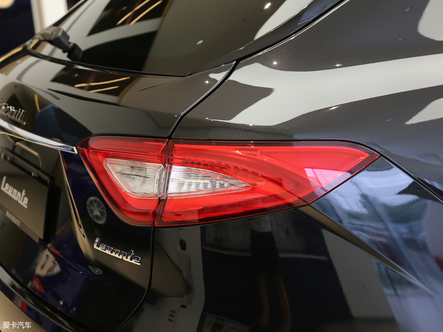 2018Levante 3.0T 350Hp A၆