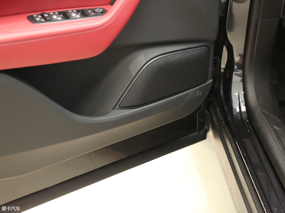 2018Levante 3.0T 350Hp A၆