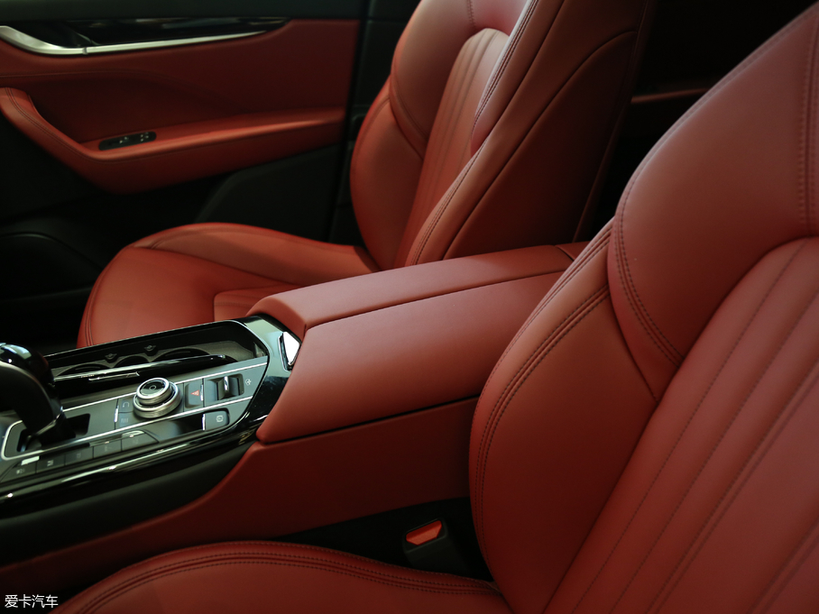 2018Levante 3.0T 350Hp A၆