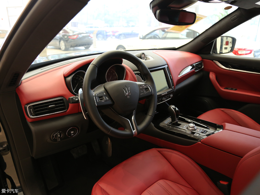 2018Levante 3.0T 350Hp A၆