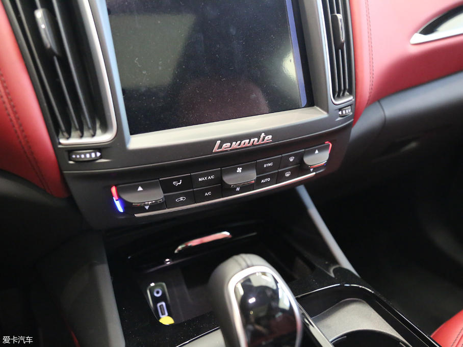 2018Levante 3.0T 350Hp A၆