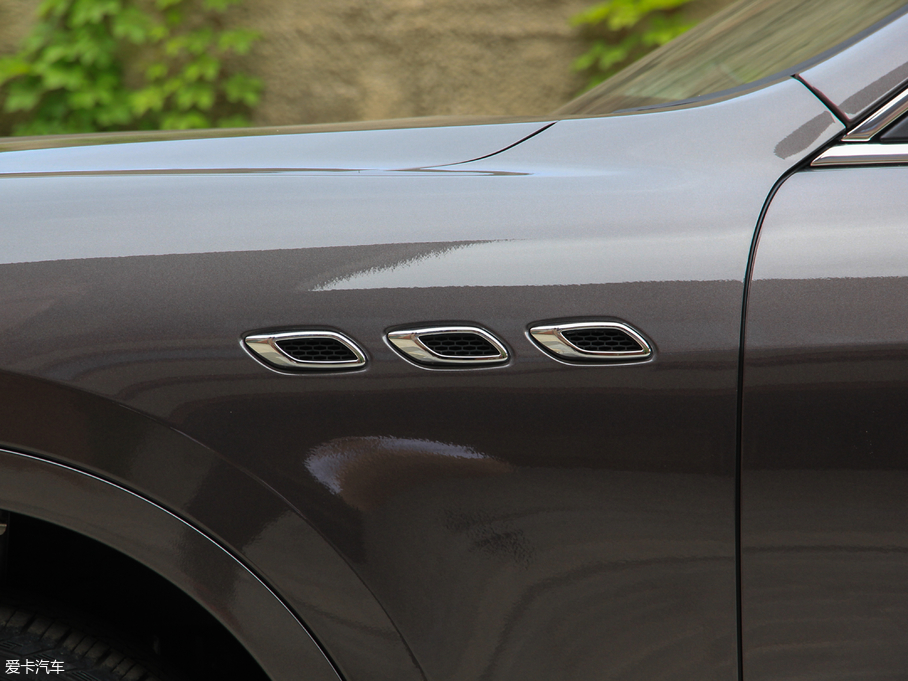 2018Levante 3.0T 430Hp \Ӱ