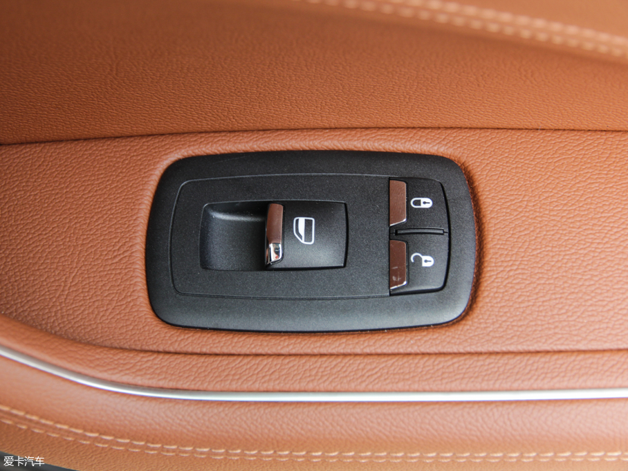 2018Levante 3.0T 430Hp \Ӱ