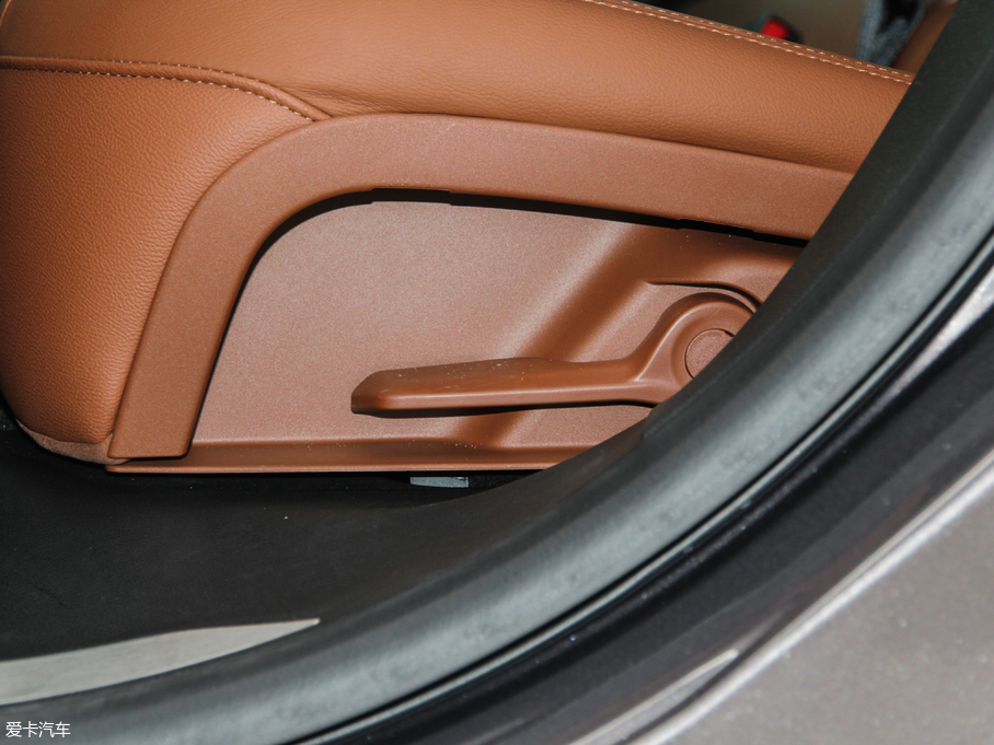 2018Levante 3.0T 430Hp \Ӱ