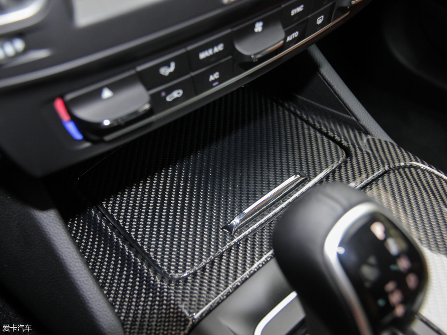 2018Levante 3.0T 430Hp \Ӱ