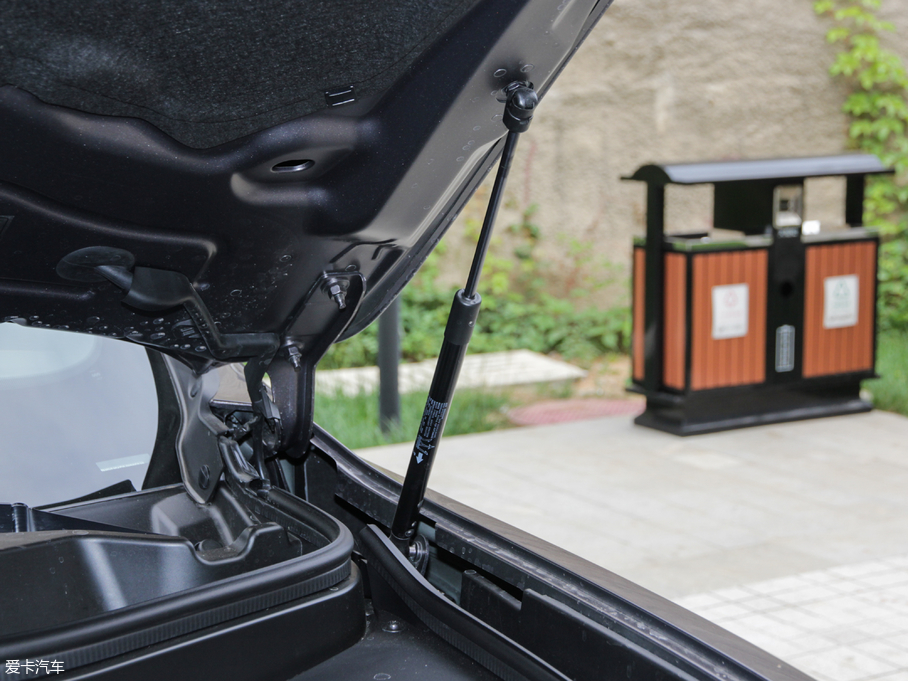 2018Levante 3.0T 430Hp \Ӱ