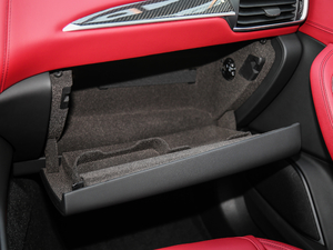 2018款3.0T 350Hp 运动版 手套箱