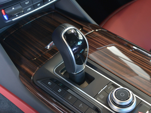 20183.0T 350Hp A၆ QU