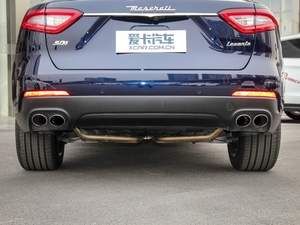 2018款3.0T 430Hp 豪华杰尼亚版 排气管