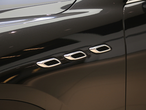 20183.0T 350Hp A၆ ^