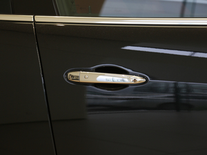 20183.0T 350Hp A၆ ^