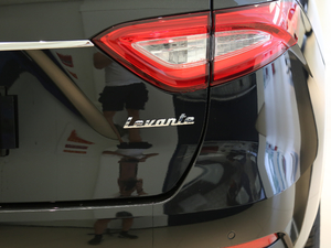 20183.0T 350Hp A၆ ^