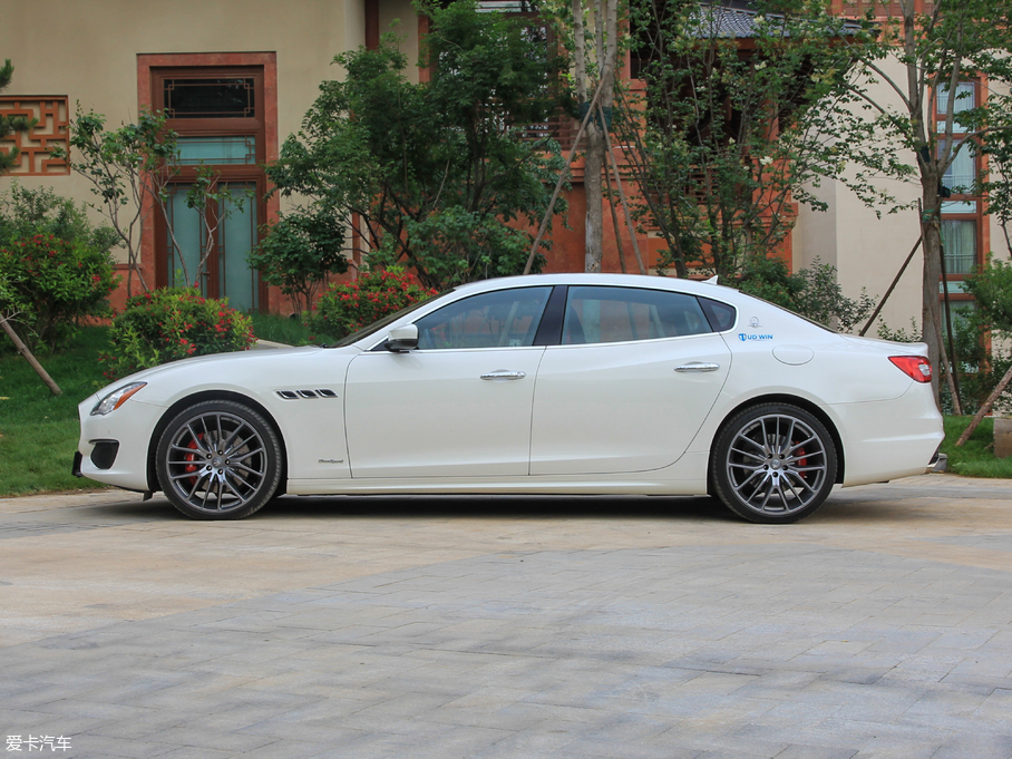 2018��� 3.0T 350Hp �\�Ӱ�