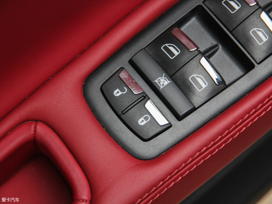 2018 3.0T 350Hp \Ӱ