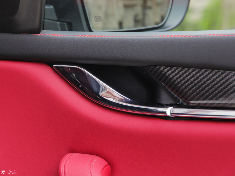 2018 3.0T 350Hp \Ӱ