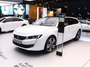 2019款SW HYBRID 左前45度