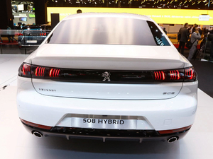 2019款HYBRID 整体外观