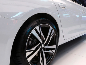 2019款HYBRID 细节外观