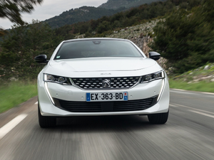 2019款GT Line 整体外观