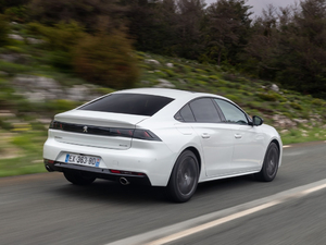 2019款GT Line 整体外观
