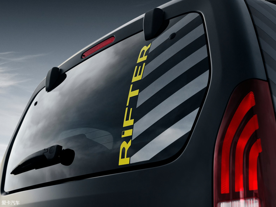 2018�����Rifter 4x4 Concept