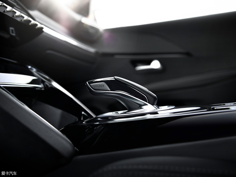 2019���(bi��o)��e-208 GT