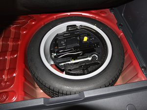 2011款1.6T 豪华版 备胎