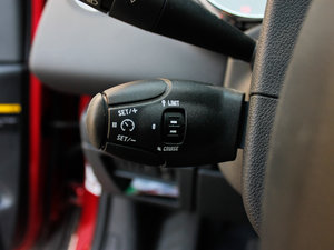 2011款1.6T 豪华版 中控区