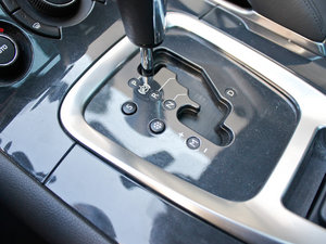 2011款1.6T 豪华版 中控区