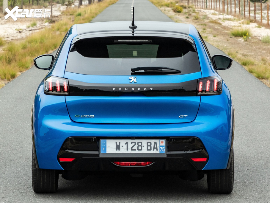 2019���(bi��o)��e-208 GT