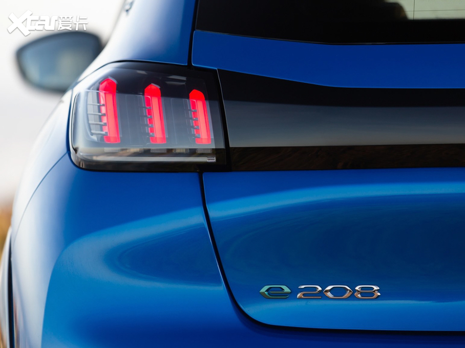 2019�����e-208 GT