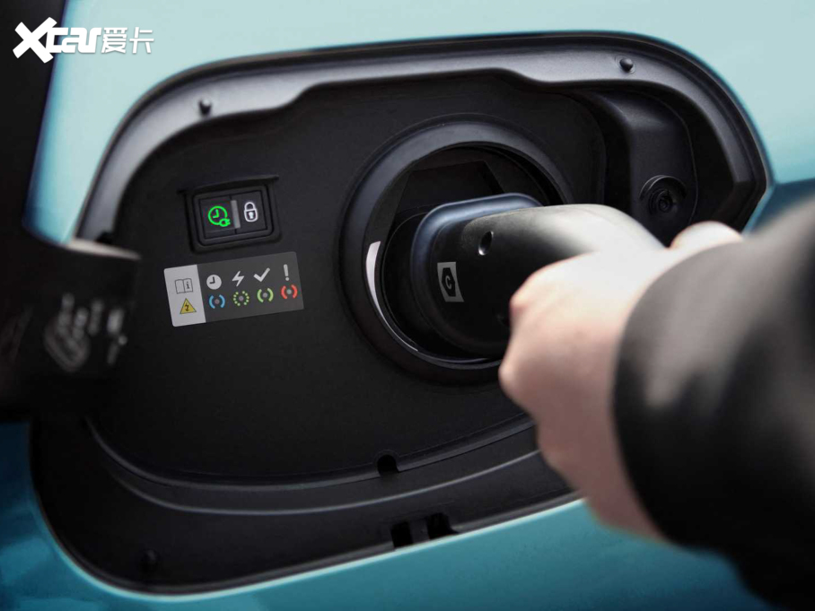 2021�����308SW Hybird