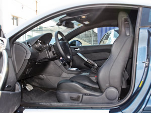 2011款1.6T 豪华优雅版 前排空间