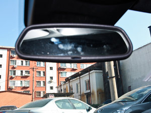 2011款1.6T 豪华优雅版 车内后视镜