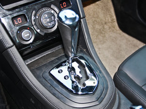 2011款1.6T 豪华优雅版 换挡杆