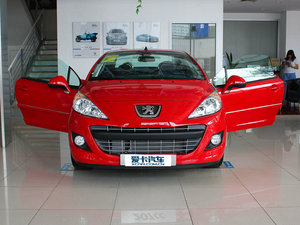 2011款1.6T 风尚版 车门全开