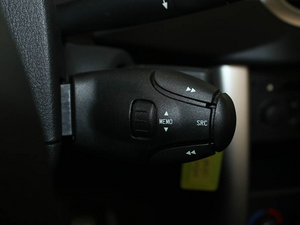 2011款1.6T 风尚版 中控区