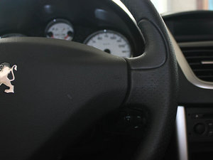 2011款1.6T 风尚版 中控区