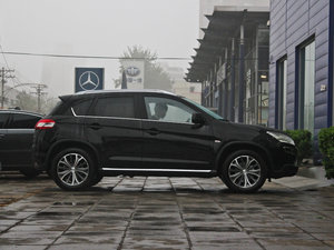2012款2.0L 四驱豪华版 整体外观