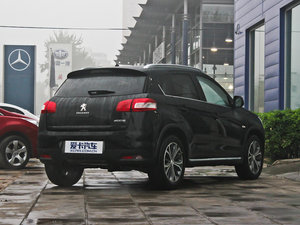 2012款2.0L 四驱豪华版 整体外观