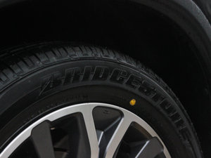 2012款2.0L 四驱豪华版 轮胎品牌