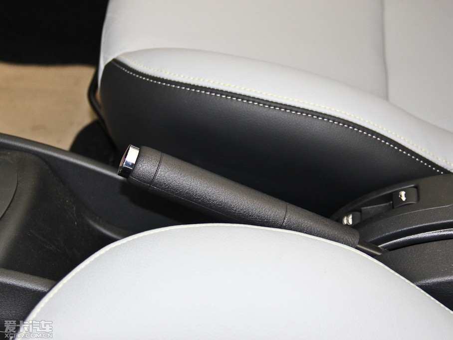 2013���(bi��o)��207CC 1.6L  �_�m����˹�r�а�