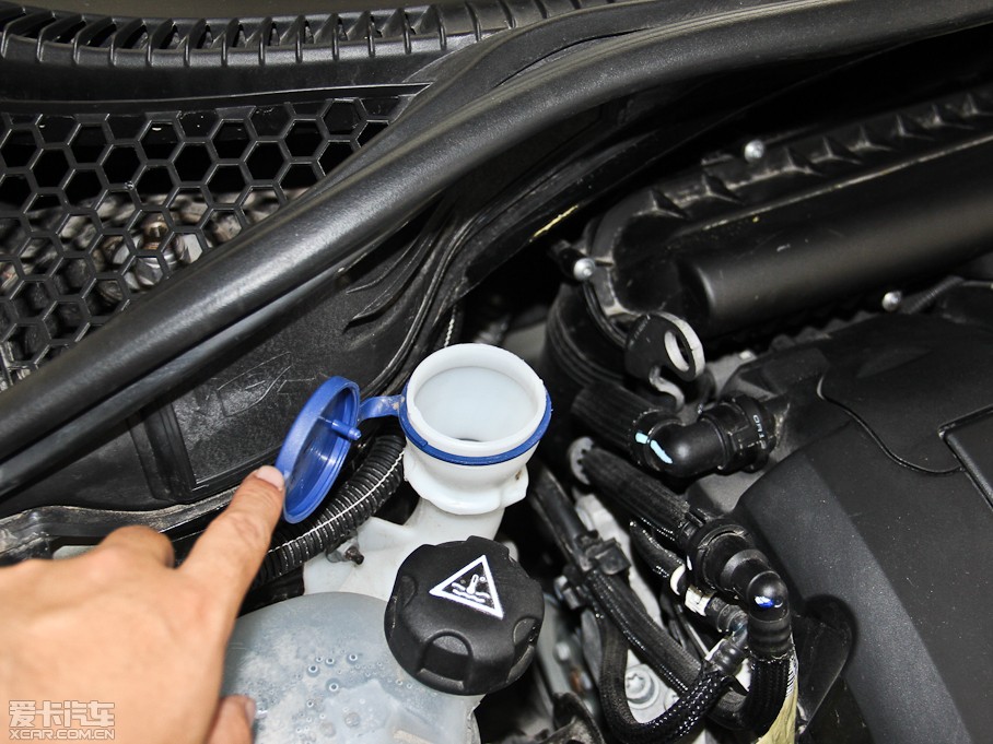 2013���(bi��o)��207CC 1.6L  �_�m����˹�r(sh��)�а�